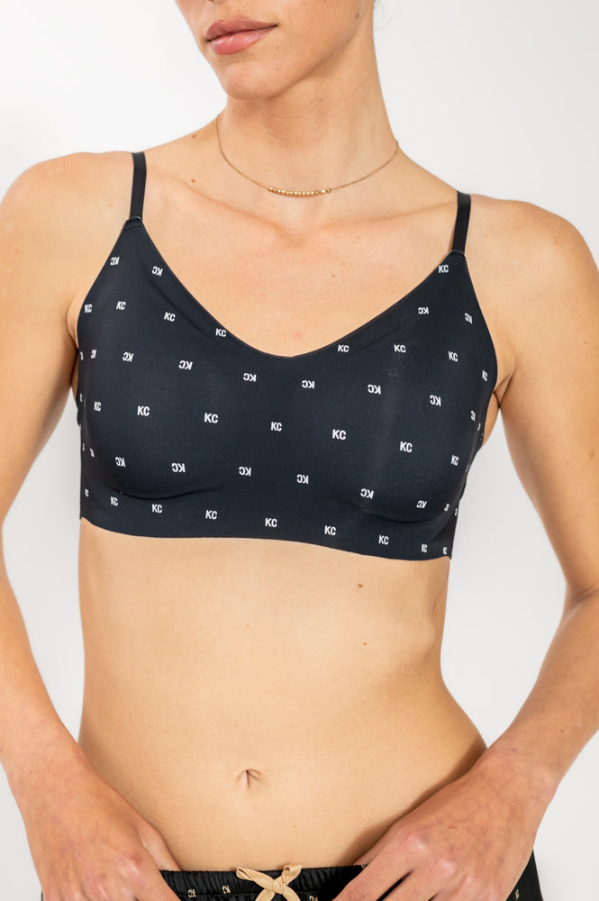 טופ משולשים לייזר קאט מונוגרם בצבע שחור