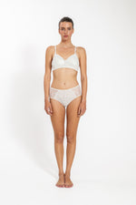 חזיית תחרה ללא ברזלים עם ריפוד