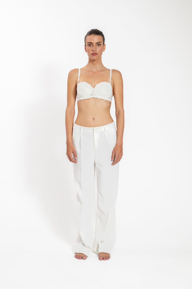 חזיית תחרה בלקונט עם ברזל וריפוד