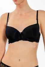 חזיית ספייסר חלקה עם ברזלים וריפוד קל