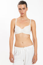 חזיית ספייסר חלקה עם ברזלים וריפוד קל