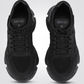 נעלי טריינר לנשים שחור ואפור בהיר - 2