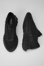 נעל ספורט לגברים בצבע שחור | קנת קול