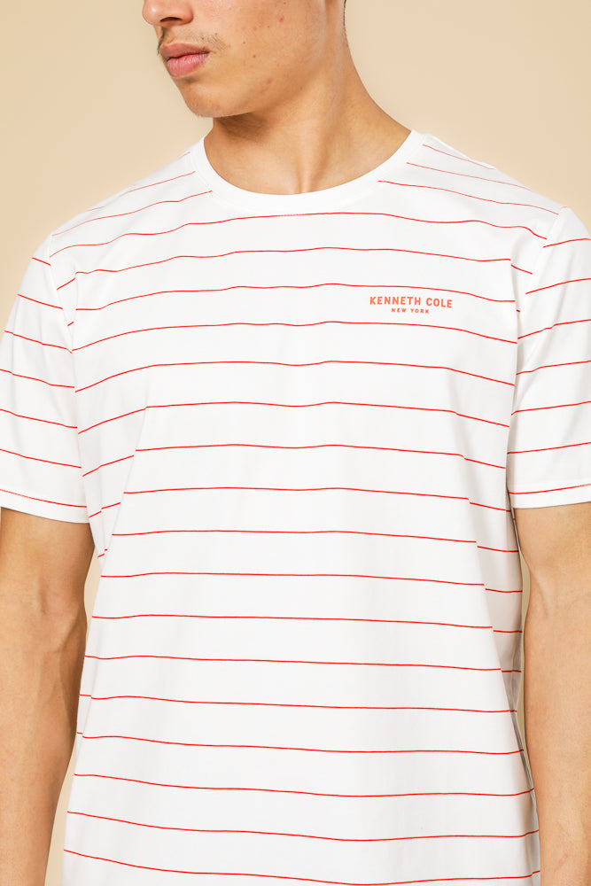 טישירט לייקרה פסים בצבע לבן