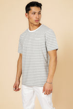 טישירט לייקרה פסים בצבע אפור