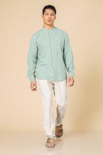 מכופתרת פשתן מנדרין בצבע ירוק