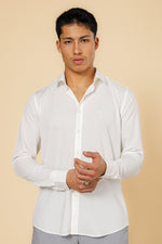  מכופתרת במבוק טקסטורה בצבע לבן