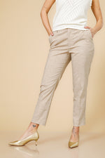 מכנס סיגר אלגנטי בצבע בז' 