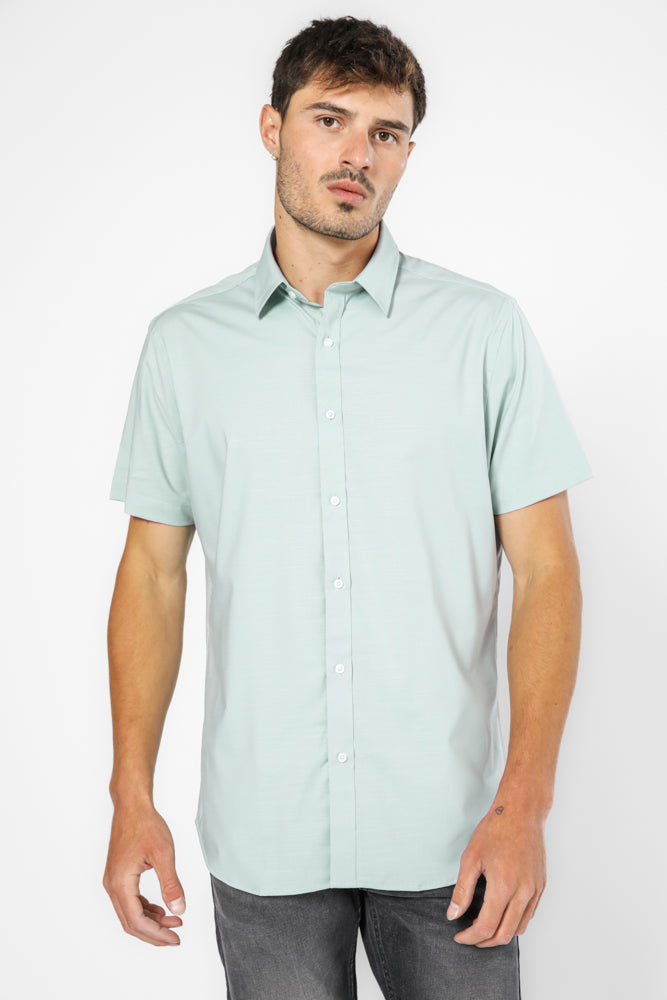 חולצה מכופתרת שרוולים קצרים בצבע ירוק 