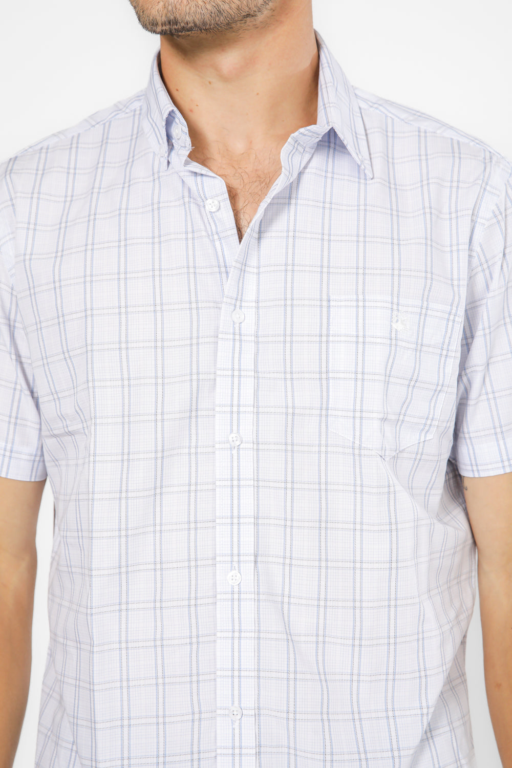 חולצה מכופתרת משבצות בצבע לבן