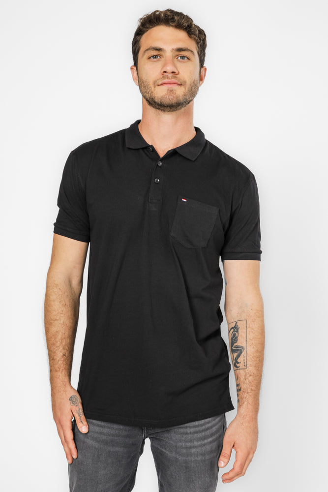 חולצה פולו עם כיס בצבע שחור