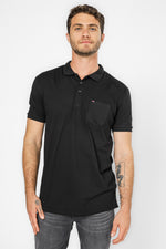 חולצה פולו עם כיס בצבע שחור
