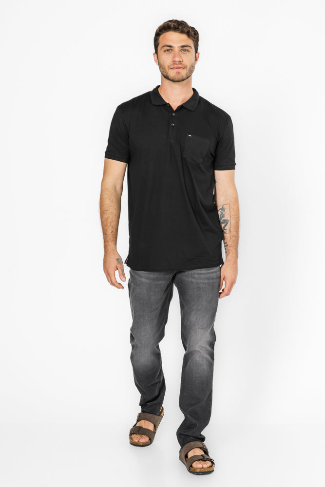 חולצה פולו עם כיס בצבע שחור