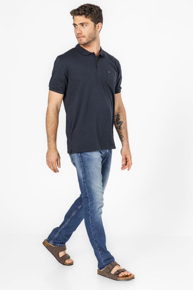 חולצה פולו עם כיס בצבע נייבי