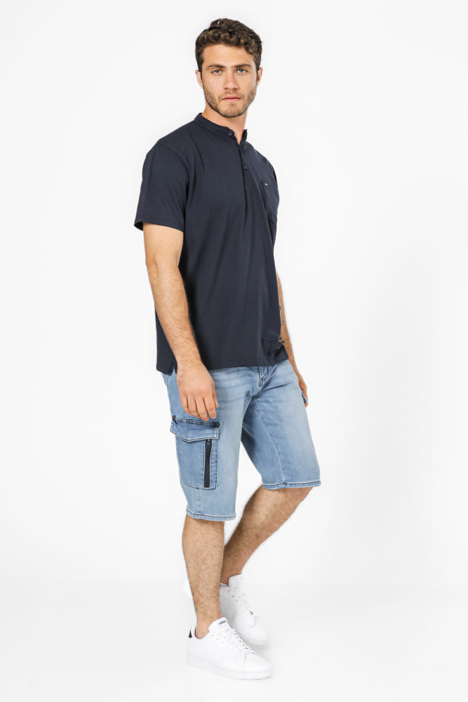 חולצה עם כיס בצבע נייבי