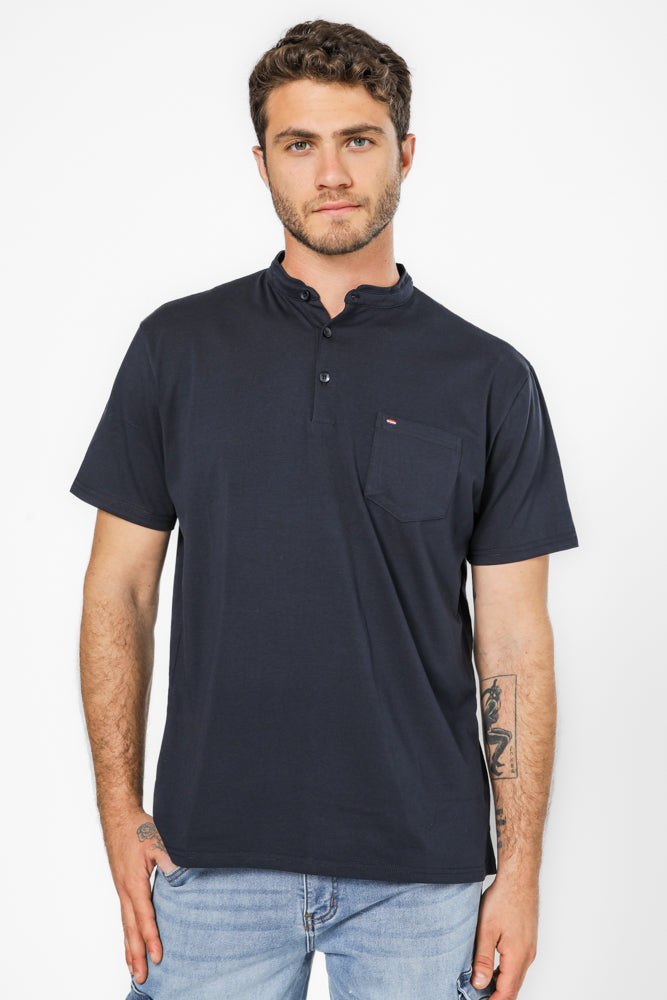 חולצה עם כיס בצבע נייבי