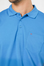 חולצה פולו עם כיס בצבע כחול