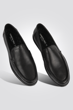 מוקסין עור לייזר גברים בצבע שחור