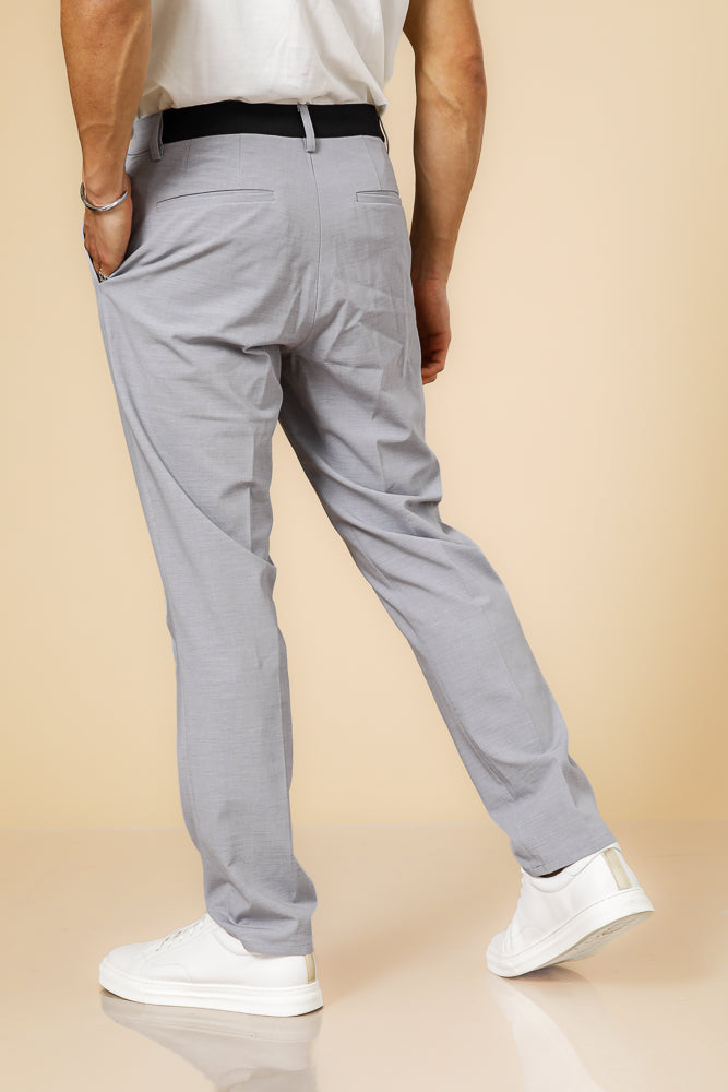 מכנס נינוח במראה מחויט עם גומי בצבע אפור