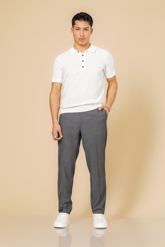 מכנסיים במראה מחויט בצבע אפור