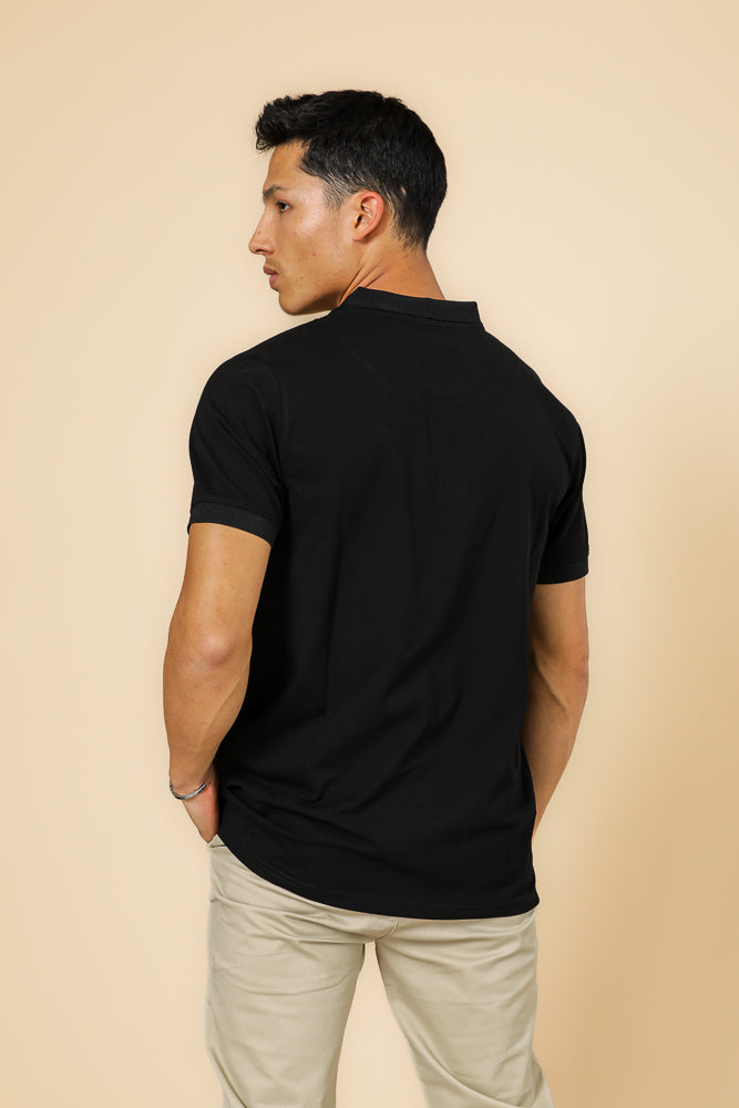 חולצה פולו פיקה בייסיק בצבע שחור