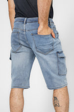  מכנסי ג'ינס בצבע כחול