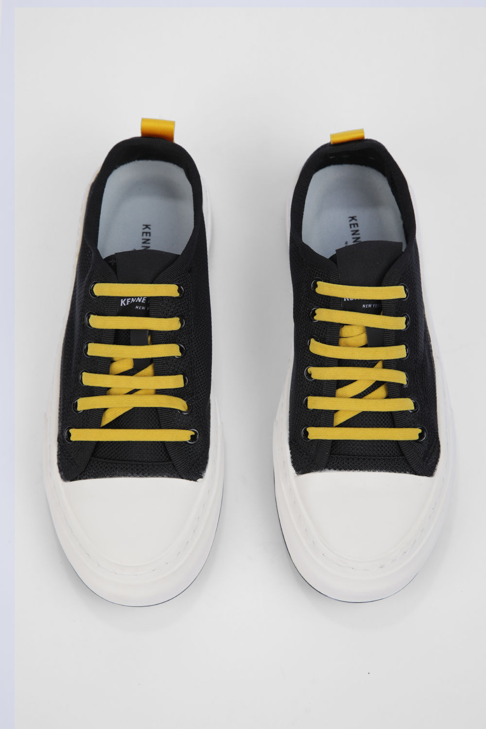 סניקרס רשת גברים בצבע שחור