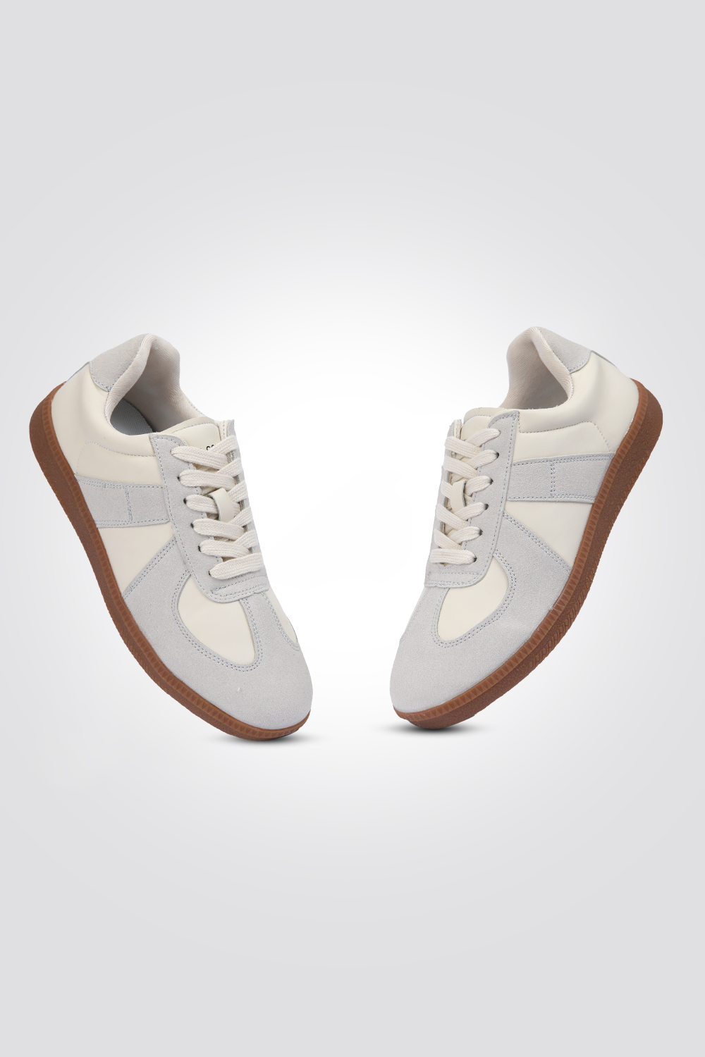 נעלי הליכה נשים בצבע בז' ואפור