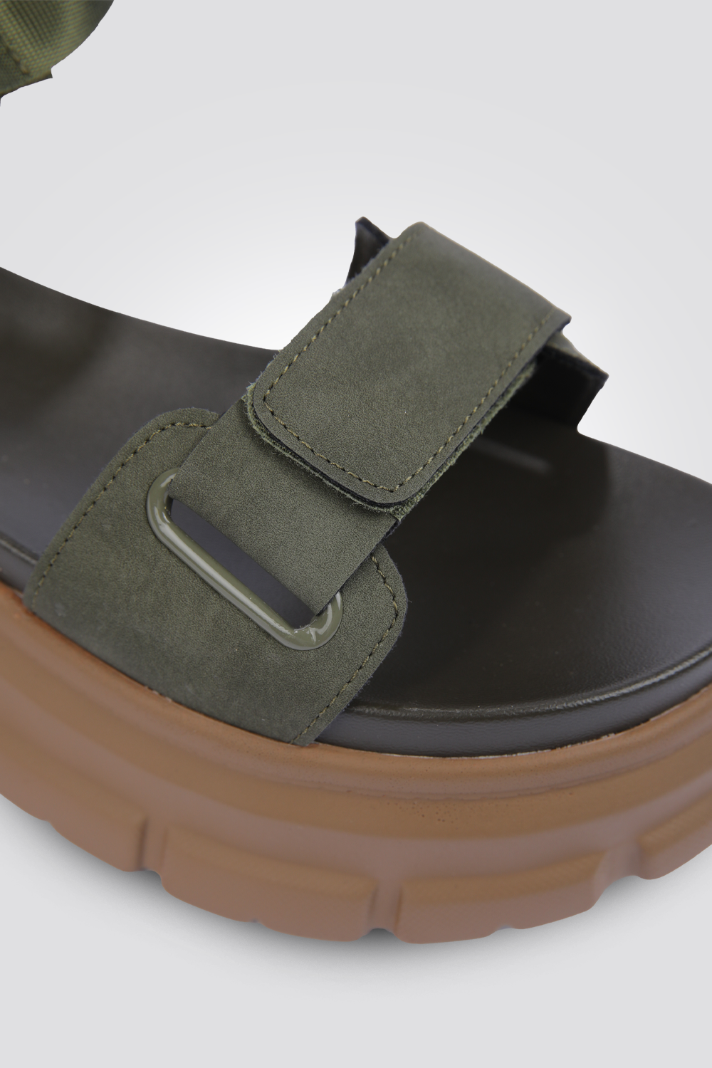 סנדל נשים בצבע ירוק זית