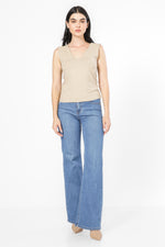 טופ אלסטי מפתח עמוק בצבע מוקה