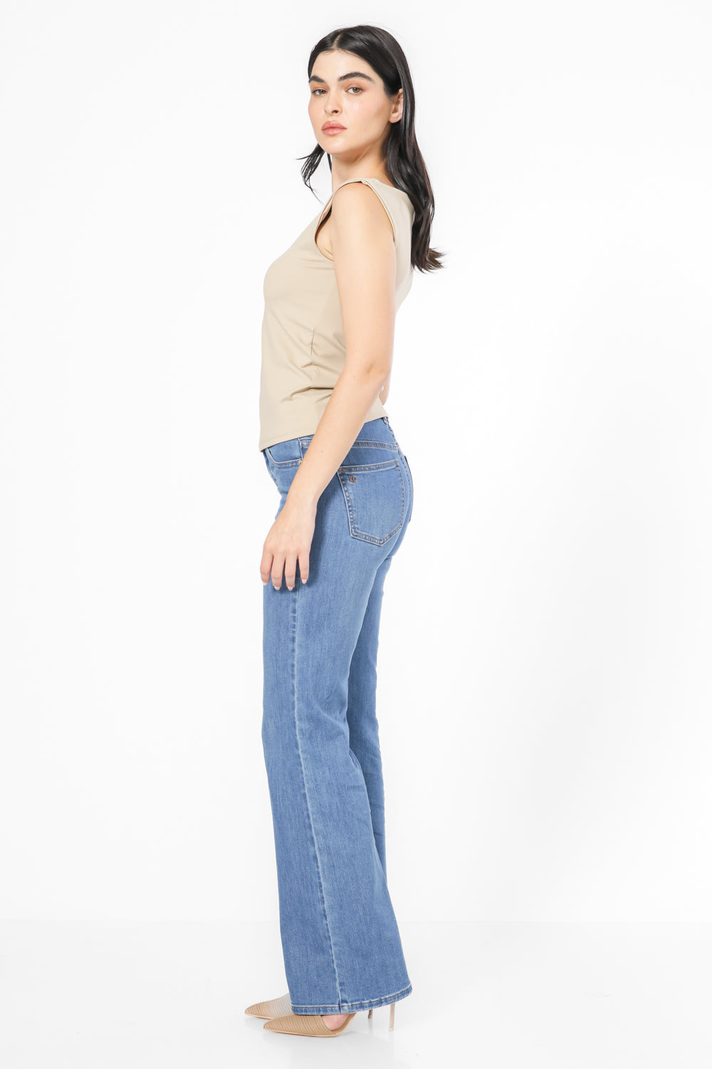 טופ אלסטי מפתח עמוק בצבע מוקה