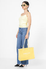 טופ אלסטי כתפיות בצבע צהוב