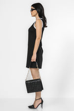 שמלת ג'רסי ללא שרוולים בצבע שחור