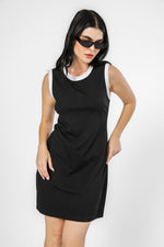 שמלת ג'רסי ללא שרוולים בצבע שחור