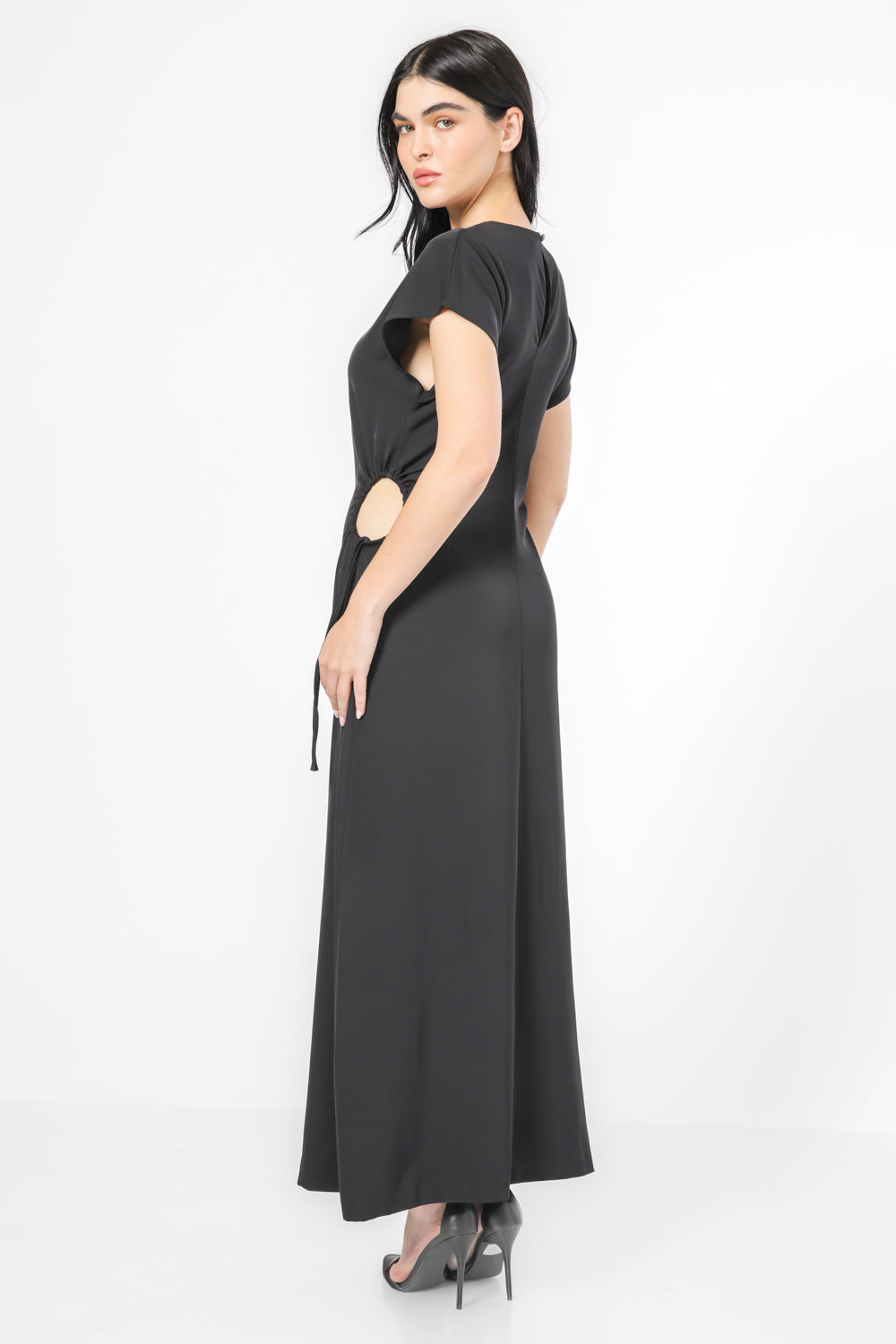 שמלה עם קשירה בצדדים בצבע שחור