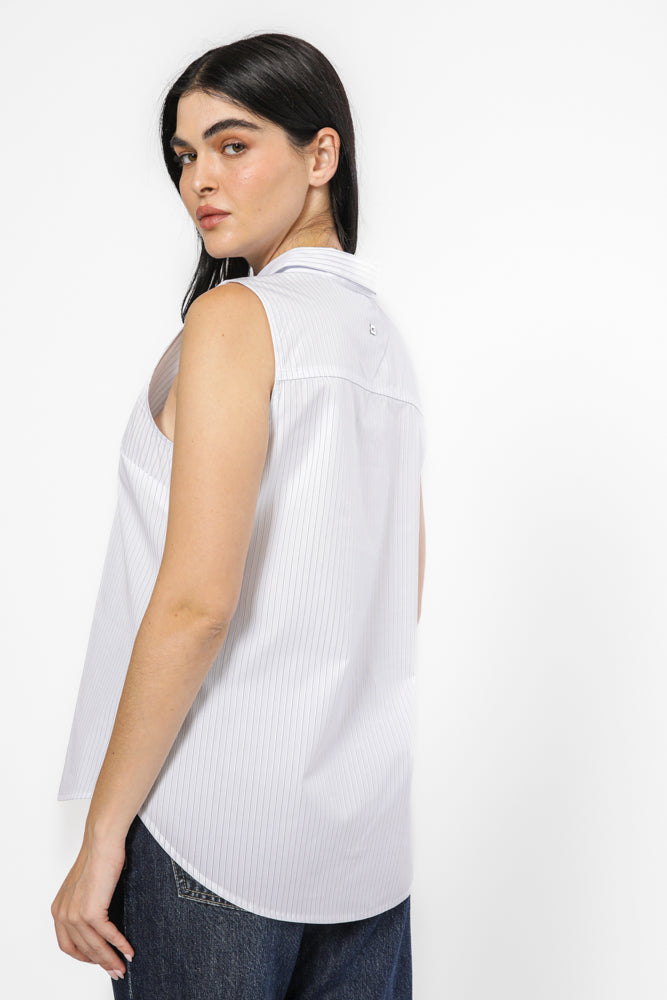 חולצה ללא שרוול בצבע לבן