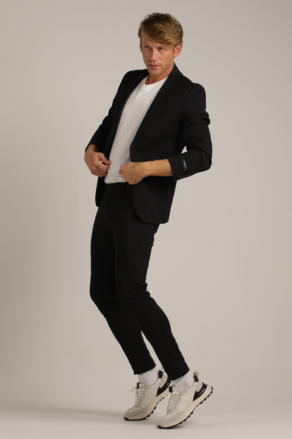 ג'קט בלייזר מחויט בגזרת סלים | קנת קול