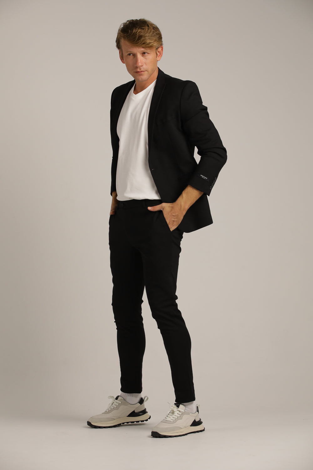 ג'קט בלייזר מחויט בגזרת סלים | קנת קול