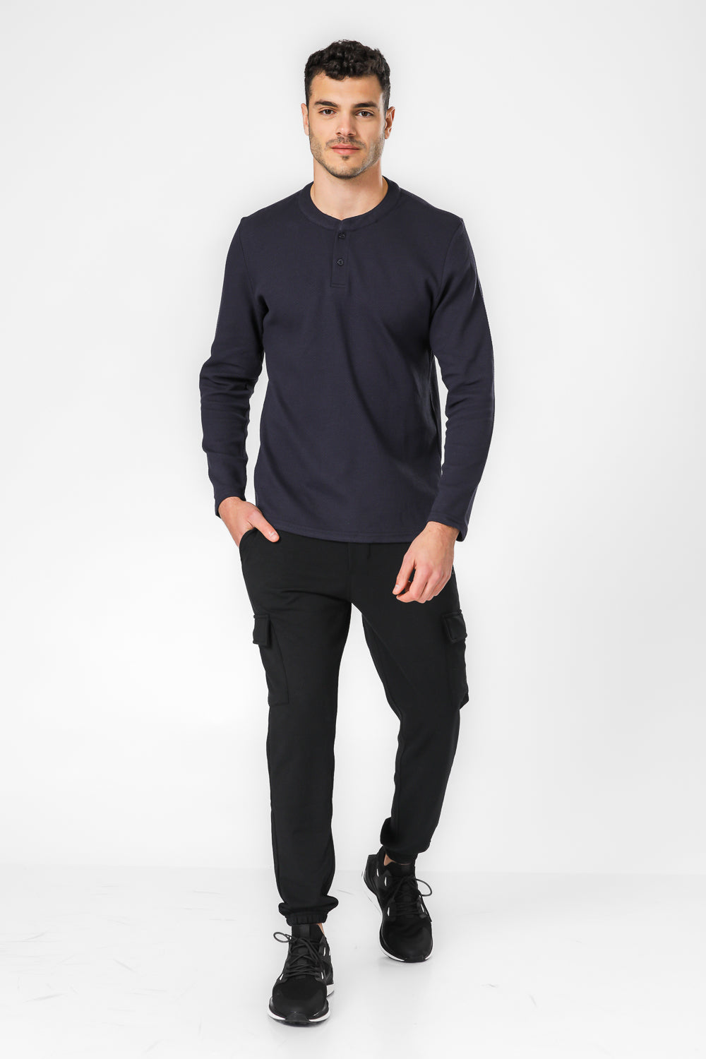 סריג דק צווארון עגול