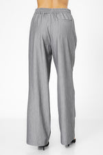 מכנסיים ארוכים עם פסים בצבע אפור | קנת קול