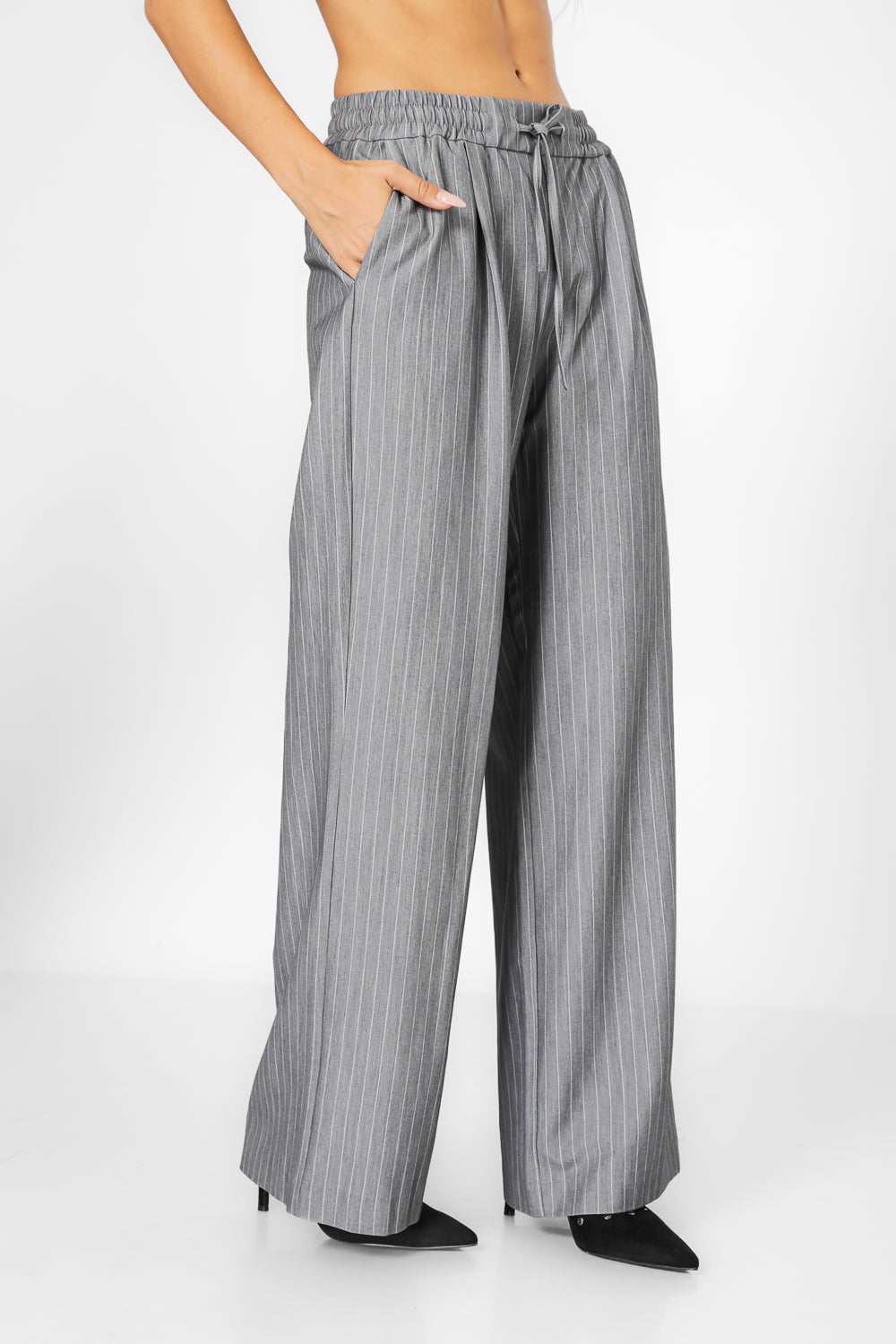 מכנסיים ארוכים עם פסים בצבע אפור | קנת קול