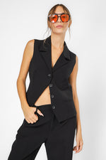 ווסט מחויט בצבע שחור | קנת קול