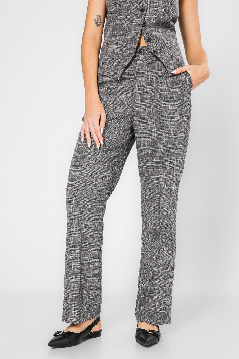 מכנסיים מחויטים בסגנון משבצות | קנת קול