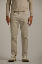 מכנסי ג'ינס בגזרת סקיני ישרה | קנת קול