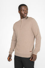 סריג צווארון גולף בצבע טאופ