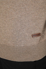 סריג צווארון גולף בצבע טאופ