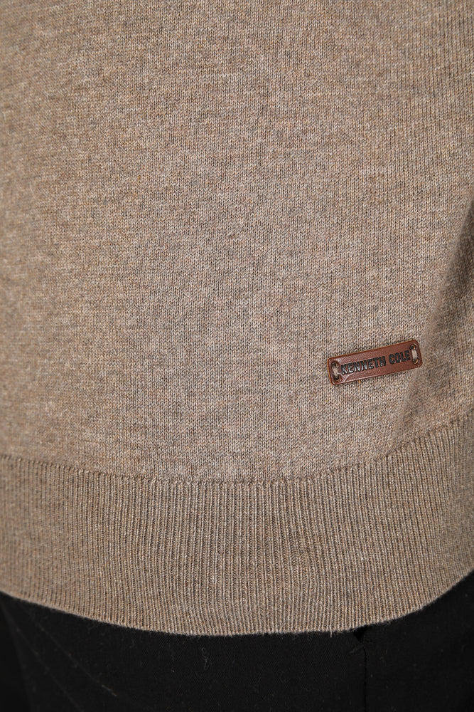 סריג צווארון גולף בצבע טאופ