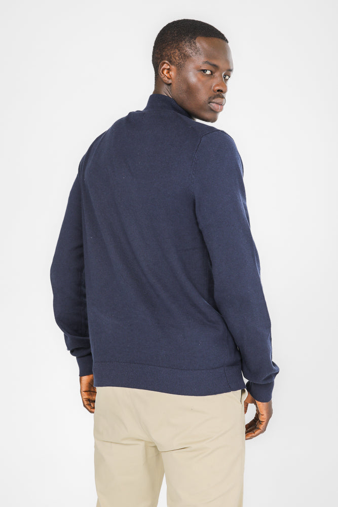 סריג צווארון גולף בצבע נייבי