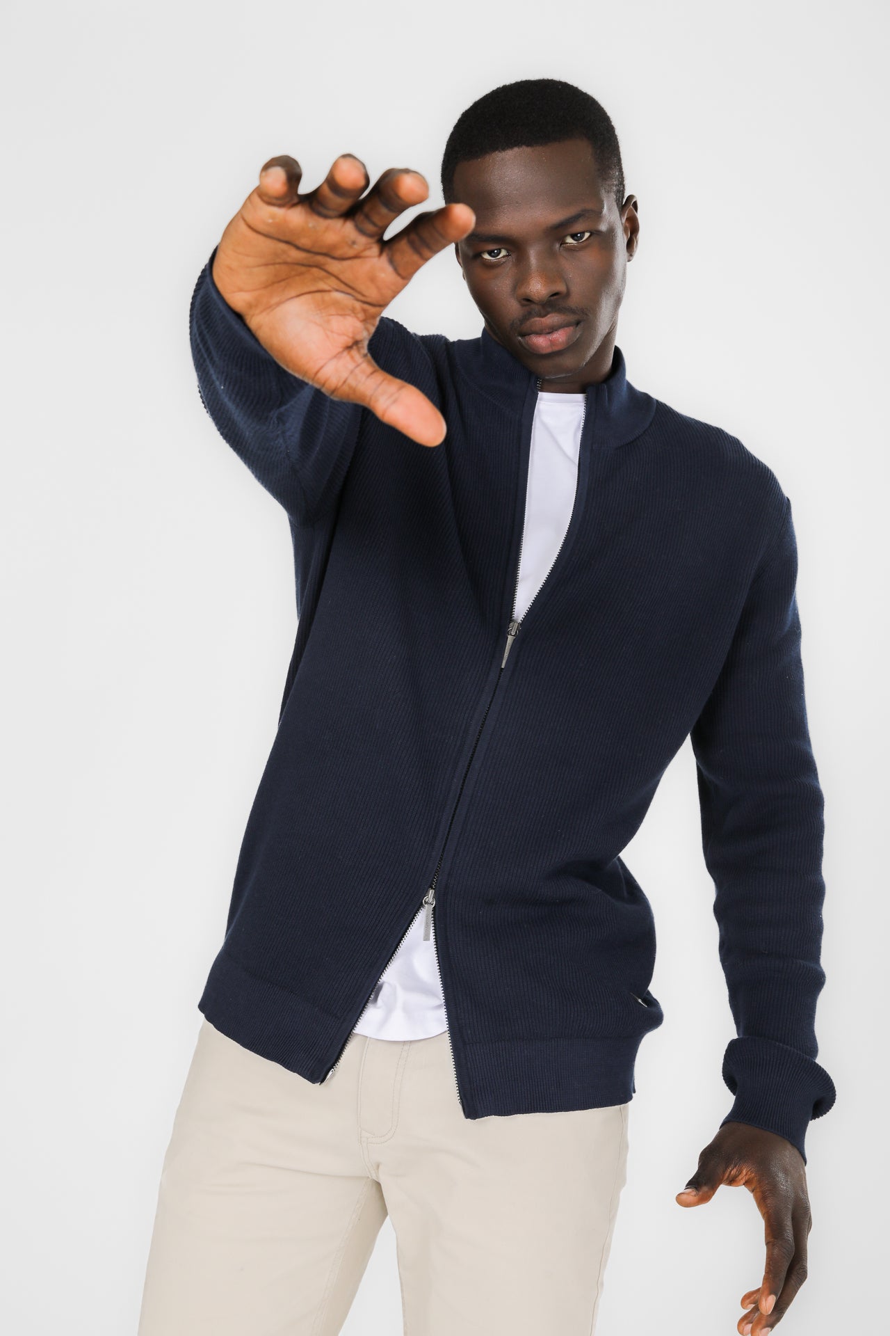 סריג קרדיגן עם רוכסן בצבע נייבי