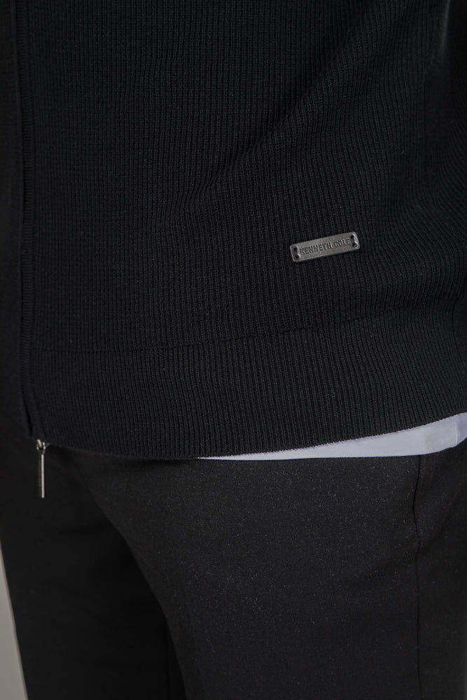 סריג קרדיגן עם רוכסן בצבע שחור